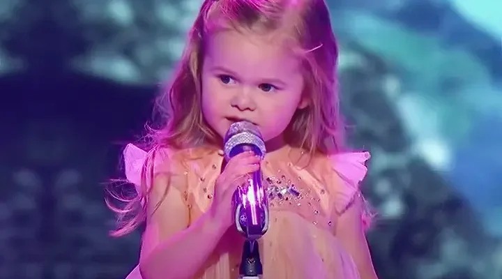 Young Girl’s Enchanting Rendition of ‘The Little Mermaid’ Melody Captivates Millions