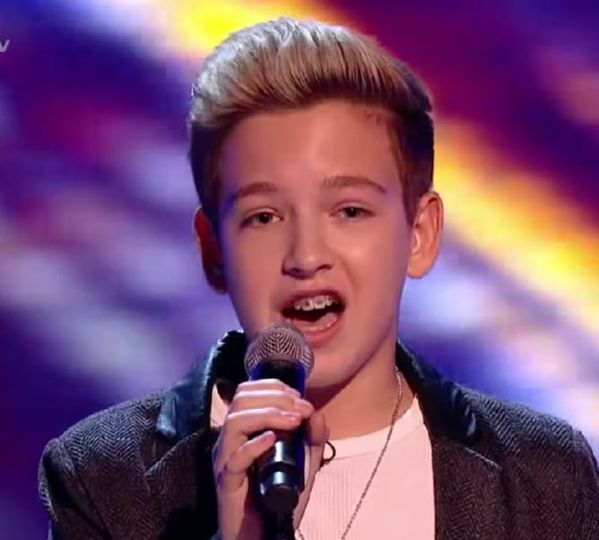 13-Yr-Old Belts Out ‘Hallelujah,’ Gets Standing Ovation from Judges and Fans