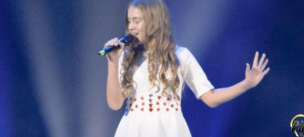 16-year-old ‘Got Talent’ contestant proves Simon Cowell wrong with “Let It Go”